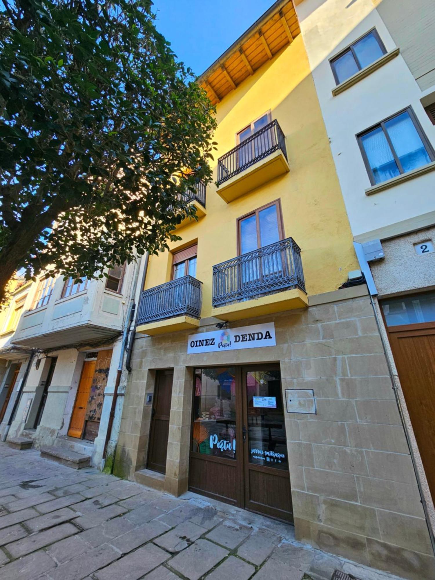 Hostal Jp Y Estudios Sangüesa Exterior foto